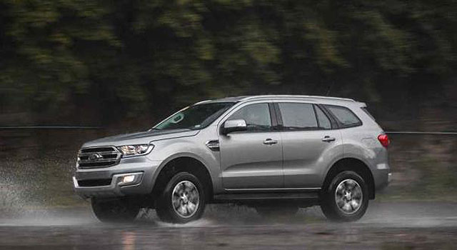 2018 Ford Everest titanium