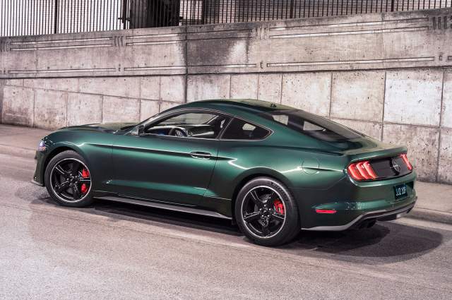 2019 Ford Mustang side