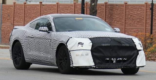 2019 Ford Mustang spy shot