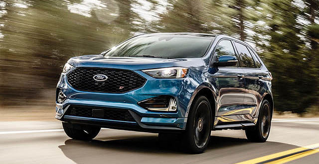 2019 Ford Edge Sport front