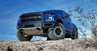 2019 Ford F-150 Raptor front