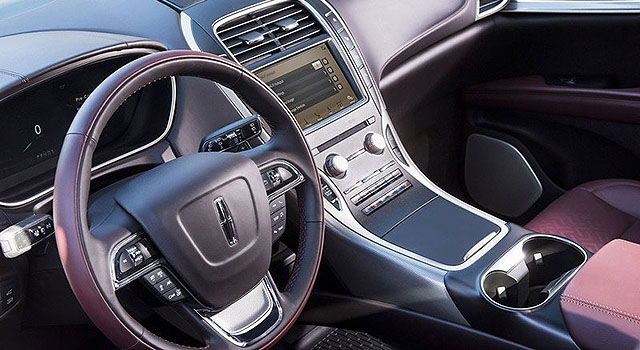 2019 Lincoln Nautilus interior