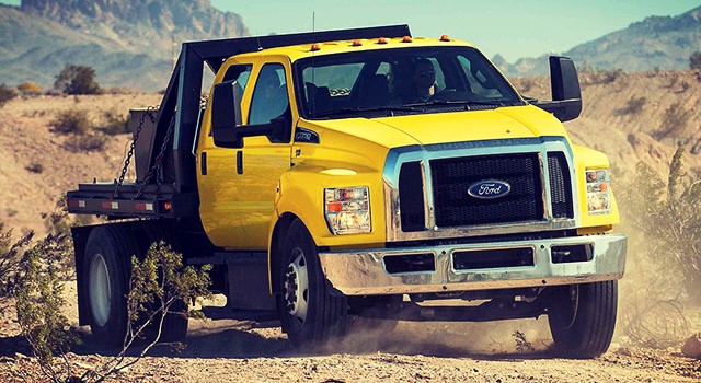 2019 Ford F-650 front