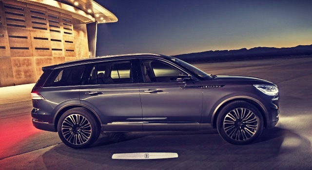 2019 Lincoln Aviator side profile