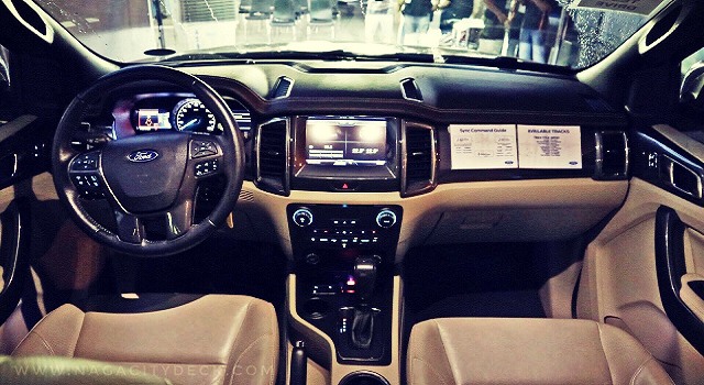 2019 Ford Everest interior