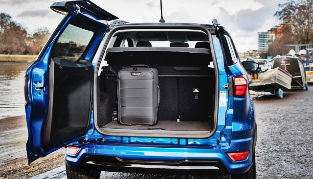 2020 Ford EcoSport trunk