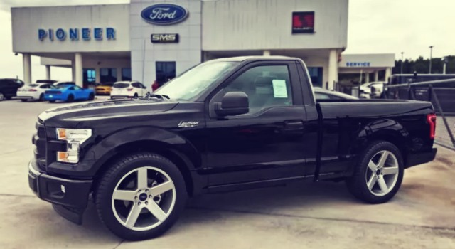 2021 Ford F-150 SVT Lightning exterior