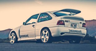 Ford Escort RS Cosworth exterior