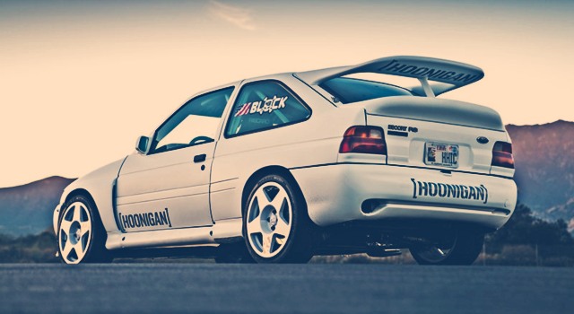 Ford Escort RS Cosworth exterior