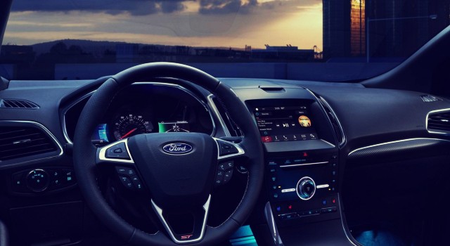 2020 Ford Edge ST interior