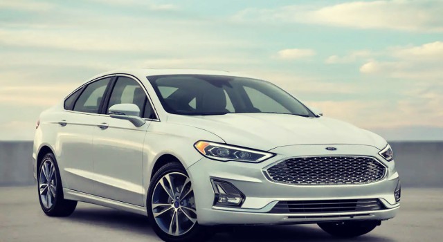 2020 Ford Fusion Energi design