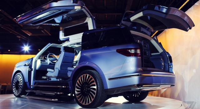 2020 Lincoln Navigator Hybrid exterior