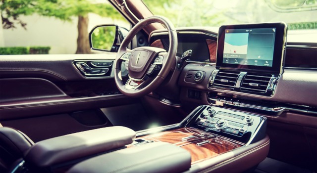 2020 Lincoln Navigator Hybrid interior