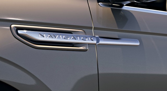 2020 Lincoln Navigator Hybrid logo