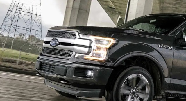 2020 Ford F-150 Platinum exterior