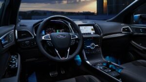 2022 Ford Edge interior