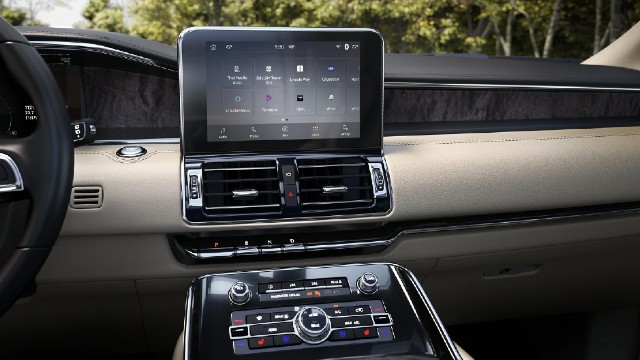 2022 Lincoln Navigator Interior