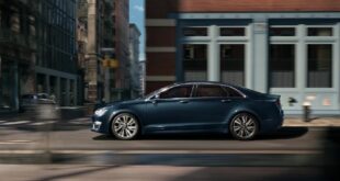 2022 Lincoln MKZ Reserve