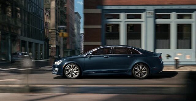 2022 Lincoln MKZ Reserve