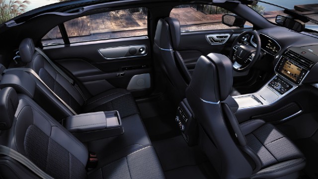 2022 Lincoln Town Car interior - Ford Tips