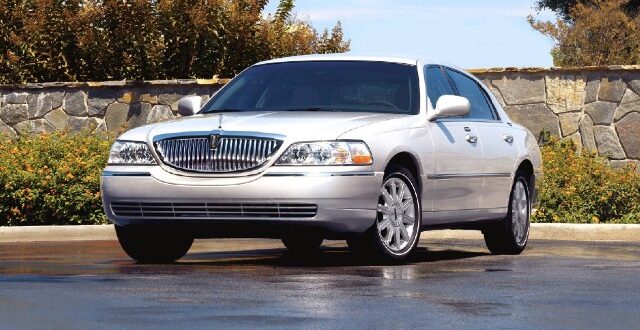 2022 Lincoln Town Car release date