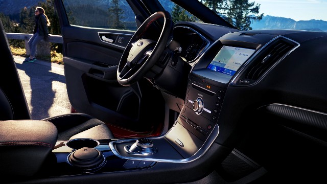 2022 Ford Galaxy interior