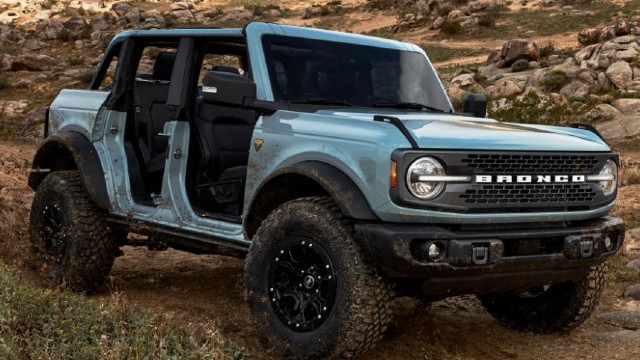 2023 Ford Bronco Warthog specs