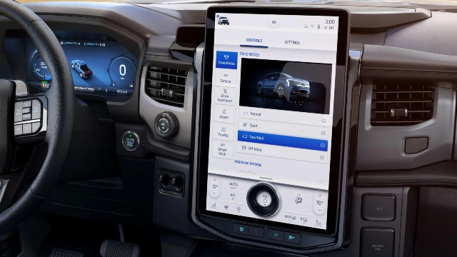 2023 Ford Ranger interior