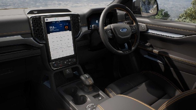 2023 Ford Ranger Wildtrak interior