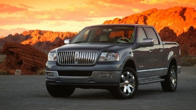 2023 Lincoln Blackwood Mark LT