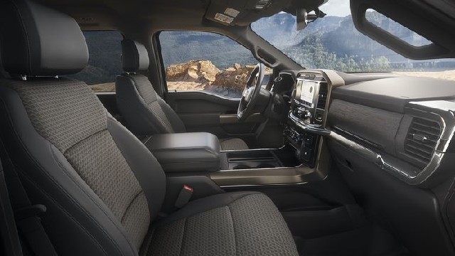 2023 Ford F-150 Rattler interior