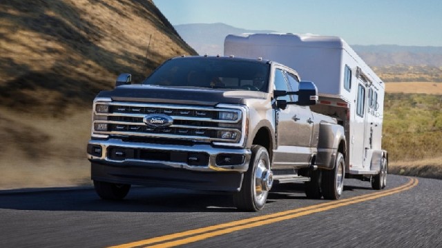 2024 Ford F-250 towing capacity