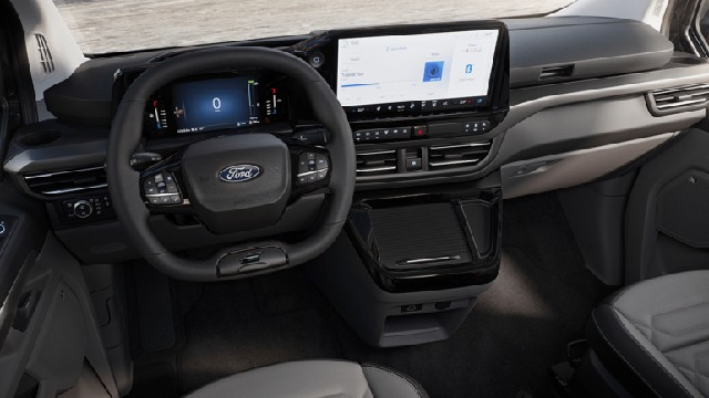 2024 Ford Tourneo interior