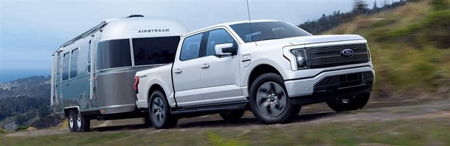 2025 Ford Lightning towing capacity