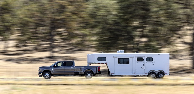 2025 Ford Super Duty towing capacity