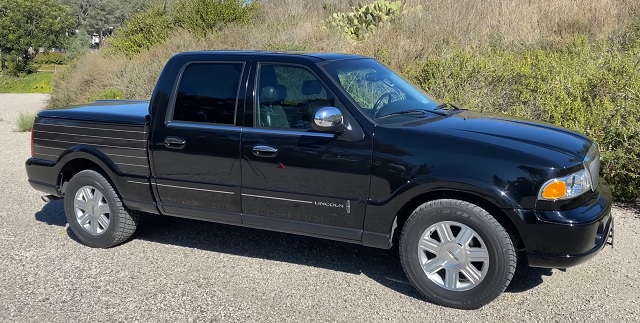 2025 Lincoln Mark LT comeback